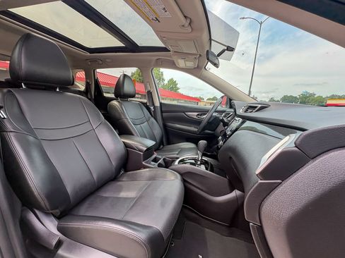 Used 2015 Nissan Rogue SL w/ SL Premium Package FWD image 28
