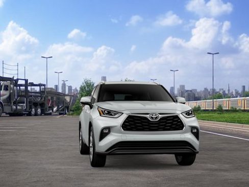 New 2026 Toyota Highlander Limited image 18