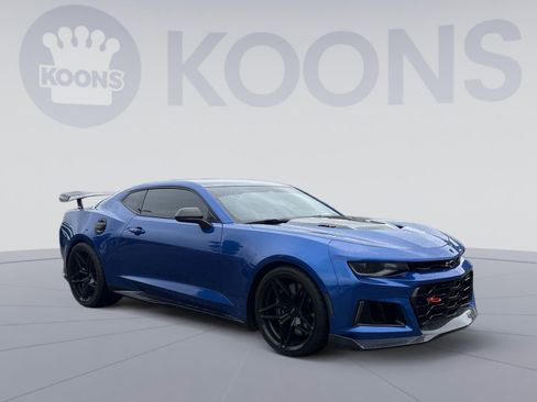 Used 2018 Chevrolet Camaro ZL1 RWD image 10