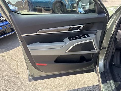 Used 2024 Kia Telluride EX X-Line AWD/4WD image 13