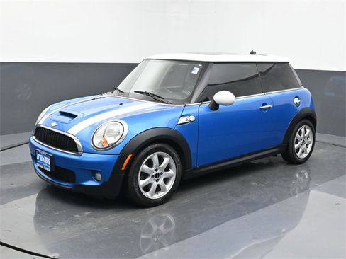 Used 2008 MINI Cooper S image 1