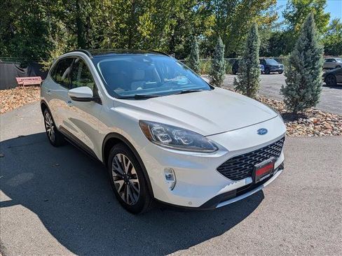 Used 2020 Ford Escape Titanium AWD/4WD image 7