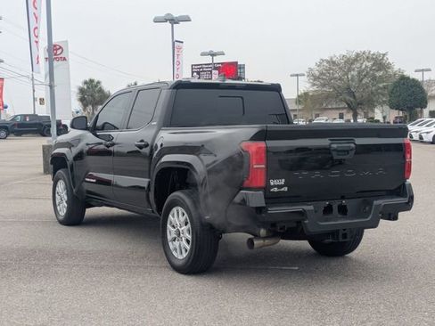 Certified 2024 Toyota Tacoma SR5 w/ SR5 Upgrade Package AWD/4WD image 5