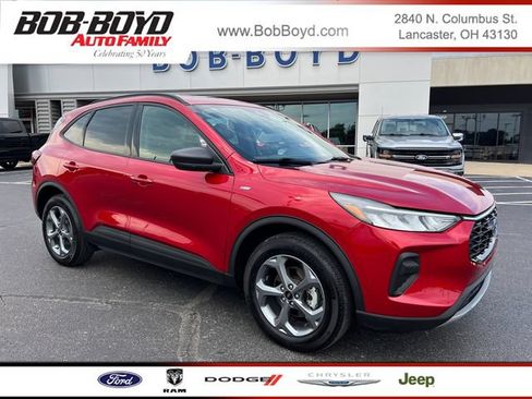 Used 2025 Ford Escape ST-Line AWD/4WD image 1