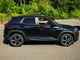 Used 2021 Chevrolet TrailBlazer RS w/ Technology Package image 2