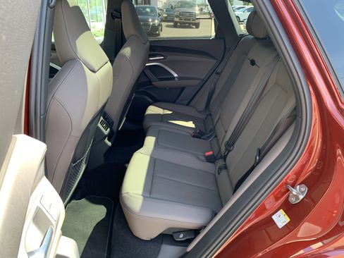 New 2025 Audi Q5 Premium Plus AWD/4WD image 16