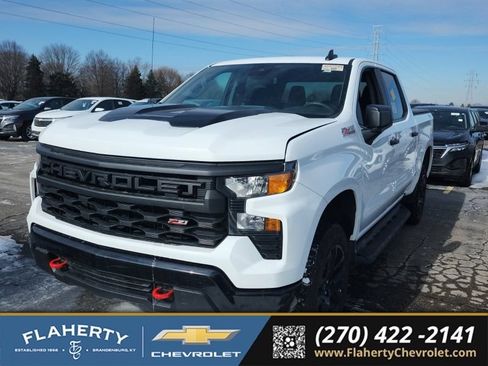Used 2022 Chevrolet Silverado 1500 Custom Trail Boss AWD/4WD image 7