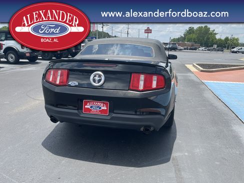 Used 2011 Ford Mustang Premium w/ 202A Rapid Spec Order Code RWD image 7