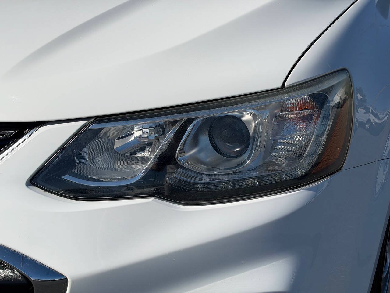 Used 2018 Chevrolet Sonic LT FWD image 39