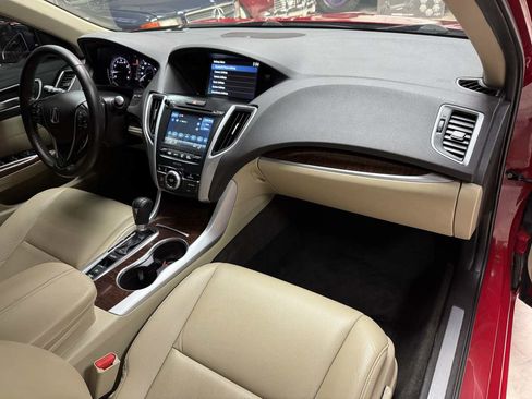 Used 2018 Acura TLX FWD image 11