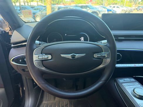 Used 2024 Genesis GV70 2.5T w/ Advanced Package AWD/4WD image 13