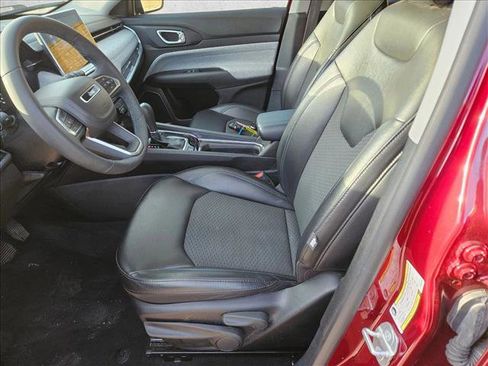 Used 2022 Jeep Compass Latitude image 13