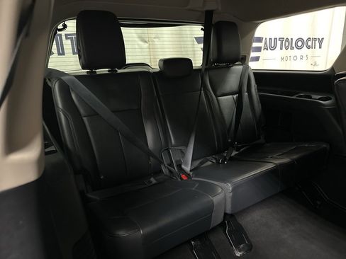 Used 2024 Ford Expedition XLT image 42