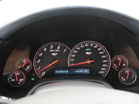 Used 2013 Chevrolet Corvette Grand Sport w/ 4LT Preferred Equipment Group RWD image 9