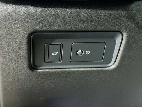 Used 2024 Jaguar F-PACE R-Dynamic S image 10