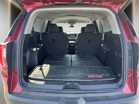 Certified 2023 GMC Acadia SLE w/ Driver Convenience Package FWD image 6