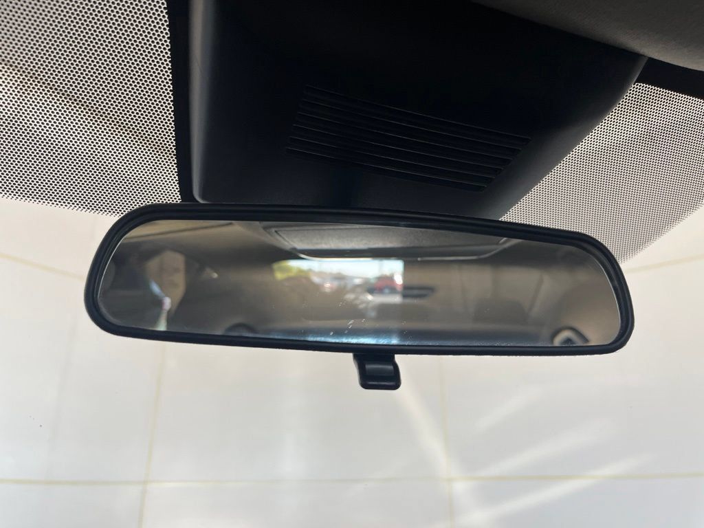 Used 2025 Nissan Sentra SR FWD image 67