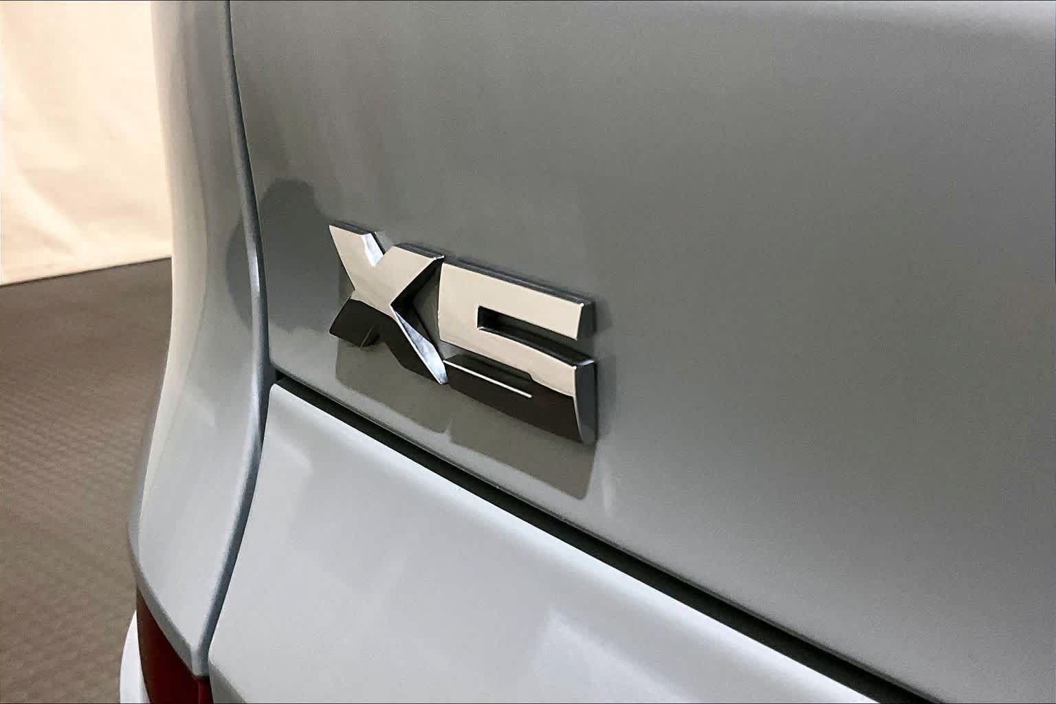 Used 2024 BMW X5 M60i w/ Executive Package AWD/4WD image 18