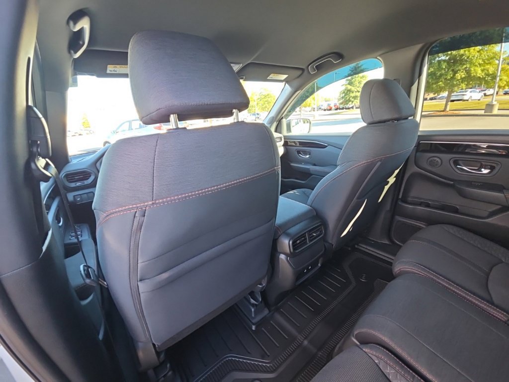 New 2026 Honda Pilot Sport image 13