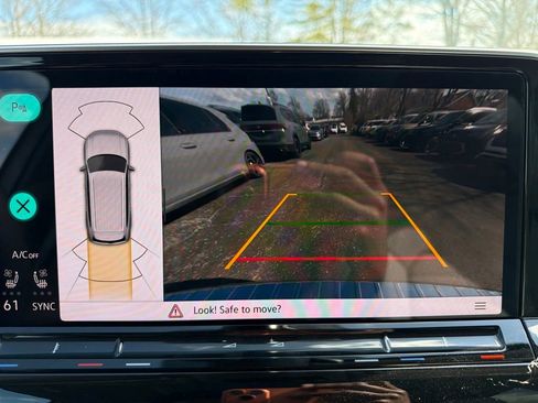 New 2026 Volkswagen Atlas SEL image 22