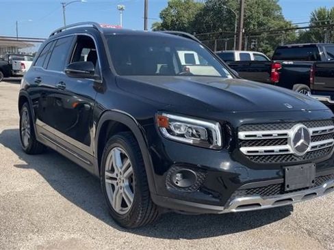 Used 2023 Mercedes-Benz GLB 250 4MATIC image 7