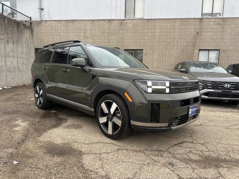 Used 2024 Hyundai Santa Fe Limited image 8