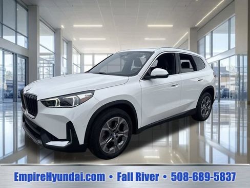Used 2023 BMW X1 xDrive28i AWD/4WD image 1