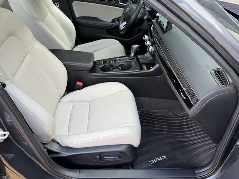 Used 2023 Honda Civic Touring image 20