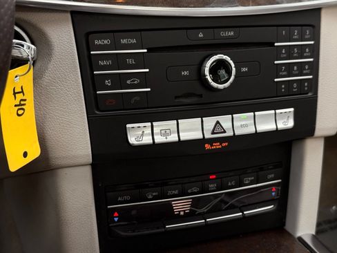 Used 2016 Mercedes-Benz E 350 Sedan image 40