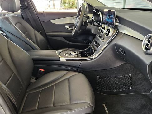 Used 2019 Mercedes-Benz C 300 Sedan image 27