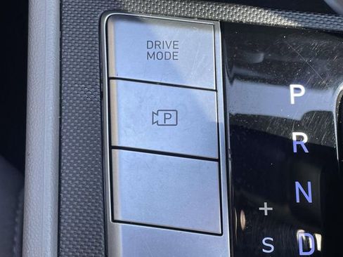 Used 2024 Hyundai Elantra SE FWD image 28