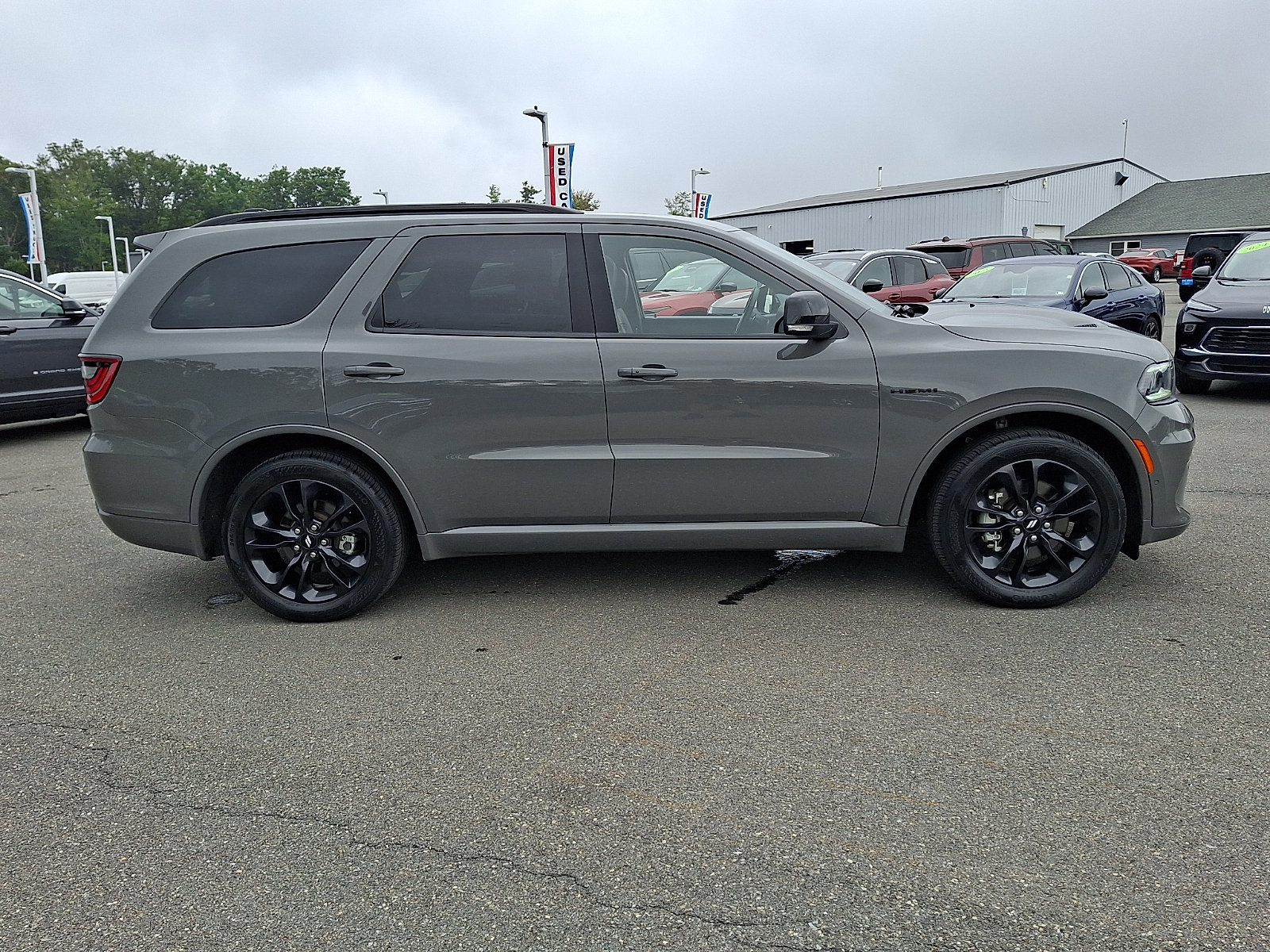 Used 2025 Dodge Durango R/T AWD/4WD image 7