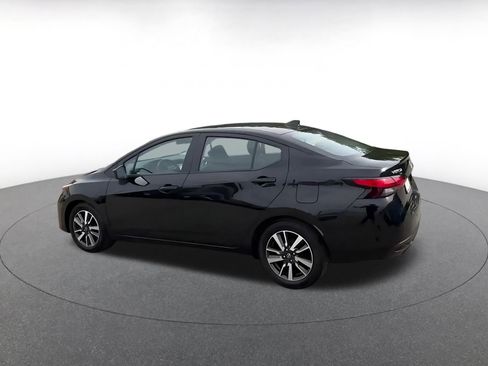 Used 2025 Nissan Versa SV image 10