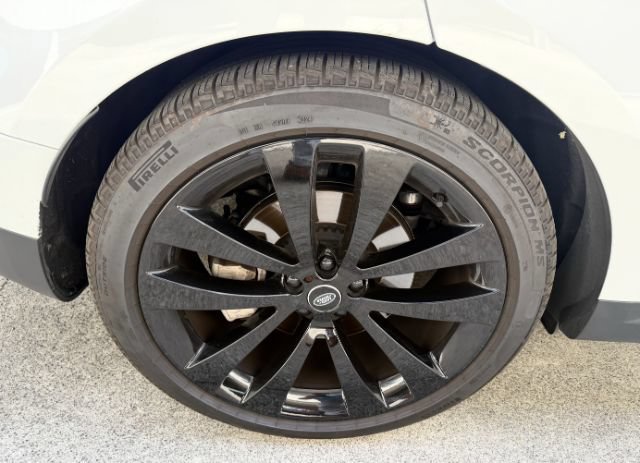 Used 2025 Land Rover Range Rover Sport SE AWD/4WD image 34