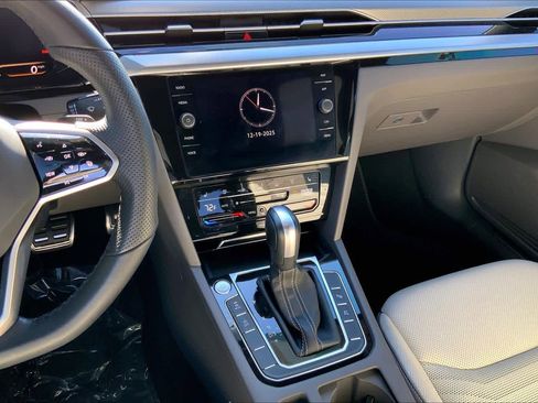 Used 2021 Volkswagen Arteon SEL Premium image 6