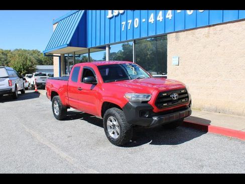 Used 2016 Toyota Tacoma SR image 1