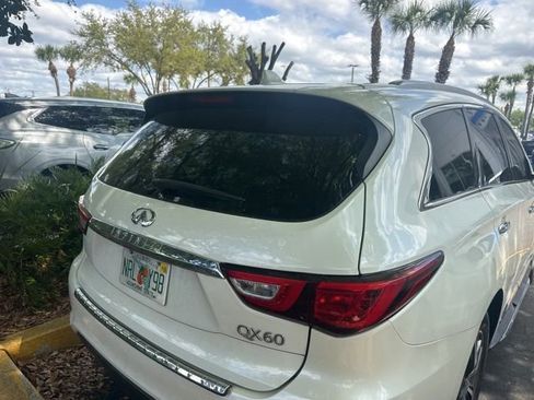 Used 2017 INFINITI QX60 Base w/ Premium Plus Package image 18