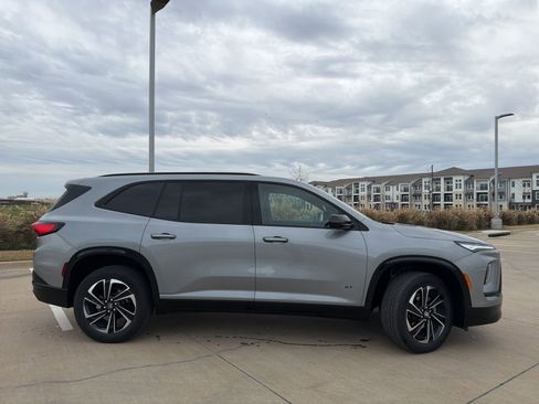 Certified 2025 Buick Enclave Sport Touring image 2