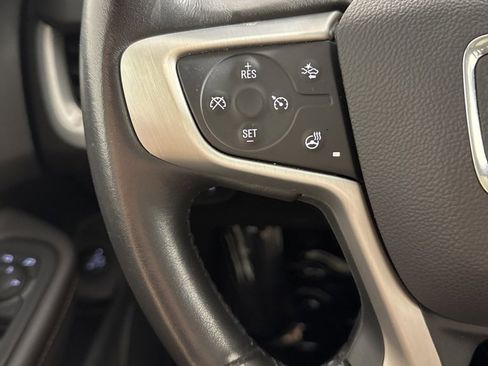 Used 2021 GMC Terrain SLT image 30