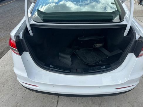 Used 2020 Ford Fusion SE image 6