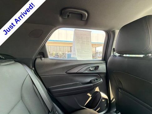 Used 2024 Chevrolet TrailBlazer RS FWD image 38