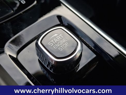 New 2026 Volvo XC60 B5 Ultra w/ Protection Package Premier image 14