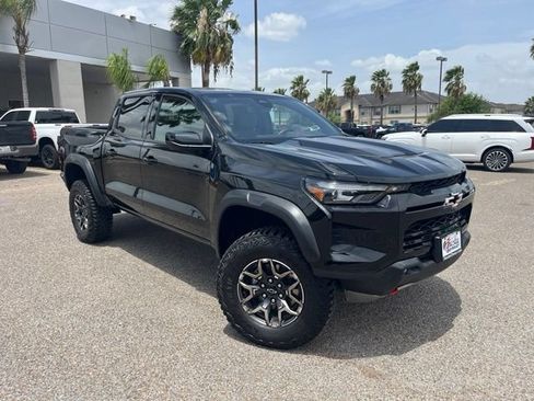 Used 2024 Chevrolet Colorado ZR2 w/ Safety Package AWD/4WD image 1