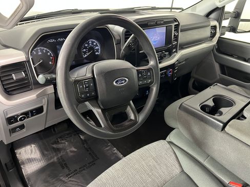 Used 2023 Ford F150 XLT image 14