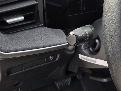 Used 2026 Nissan Kicks SV image 17