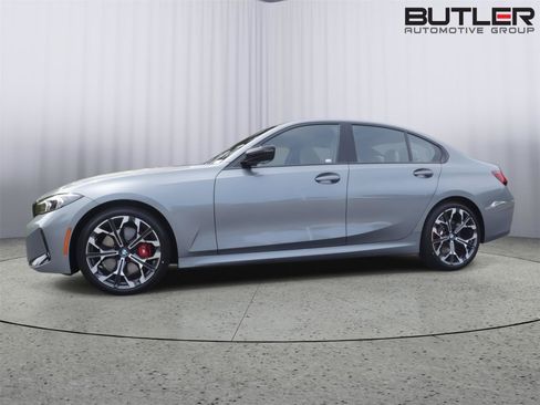 New 2026 BMW 330i Sedan w/ M Sport Package RWD image 1