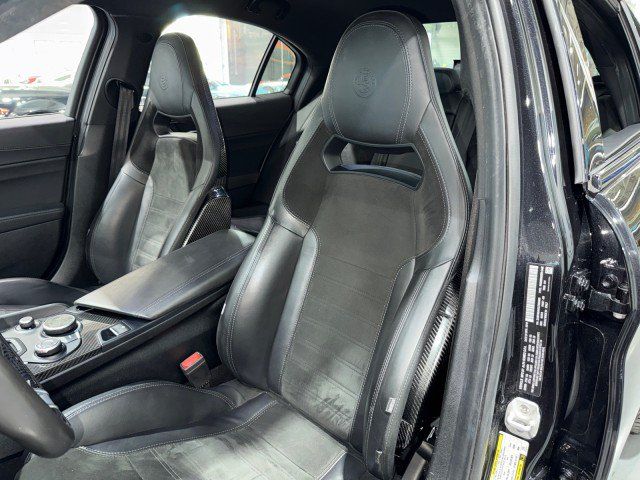 Used 2018 Alfa Romeo Giulia Quadrifoglio w/ Driver Assist Dynamic Package RWD image 51