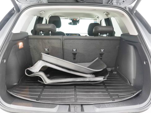 Used 2025 Chevrolet TrailBlazer LT w/ Convenience Package AWD/4WD image 9