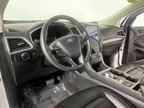 Used 2024 Ford Edge SEL AWD/4WD image 19