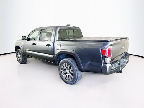 Used 2022 Toyota Tacoma Limited RWD image 5